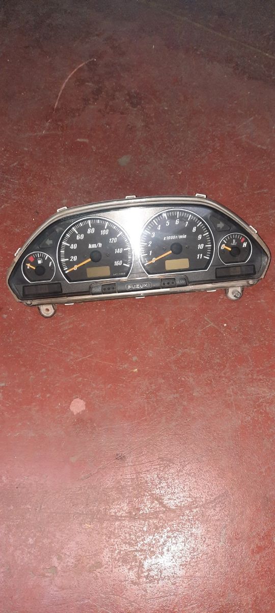 Cuadro relojes burgman 400