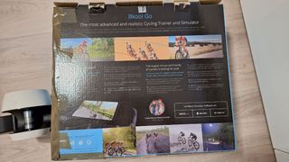 Rodillo smart Bkool de ciclismo