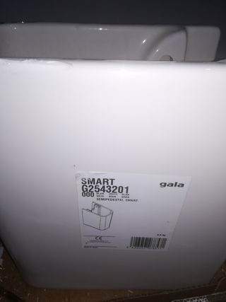 DOS LAVABOS SUSPENDIDOS, NUEVOS SIN ESTRENAR