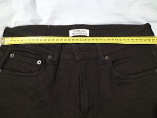 PANTALON VAQUERO NEGRO LOREAK MENDIAN 