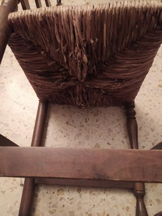 sillas de madera y anea