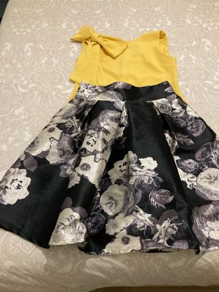 Conjunto falda y blusa