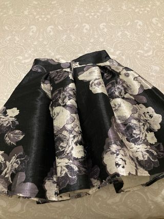 Conjunto falda y blusa