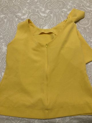 Conjunto falda y blusa