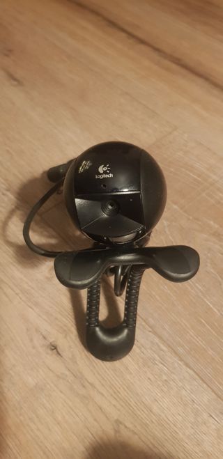 Webcam Logitech e cuffie Sennheiser