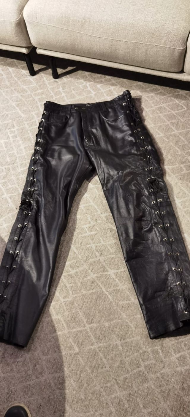 Calças couro mota