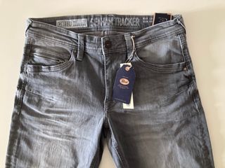 Petrol. Pantalón vaquero slim gris. W33 L34