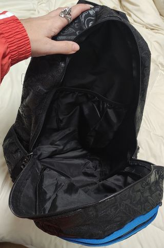 Mochila multiusos con capacidad y buen transporte 