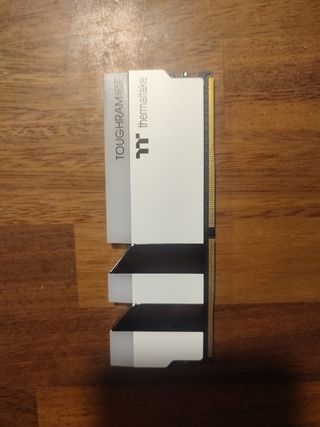 Memorias Thermaltake 8GB 3600MHz