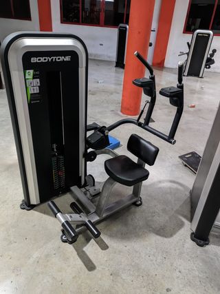 maquinaria gimnasio prensa sentadilla