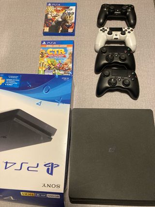Playstation 4 500GB y juegos y accesorios
