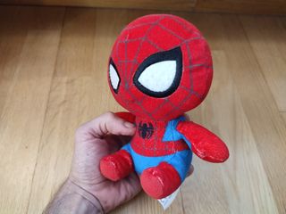 Peluche spiderman