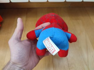 Peluche spiderman