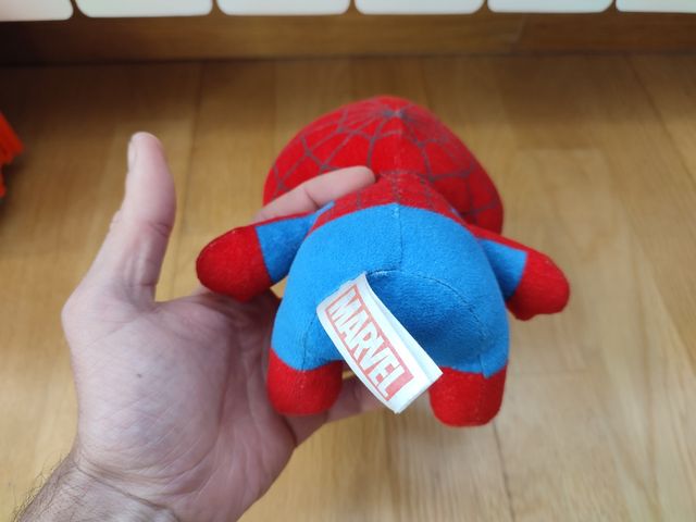 Peluche spiderman