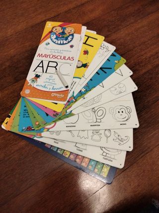 Libro para practicar letras mayúsculas