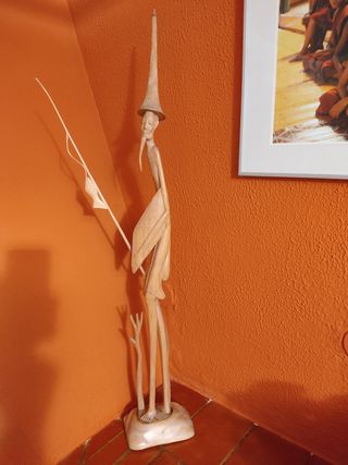 Escultura de madera pescador
