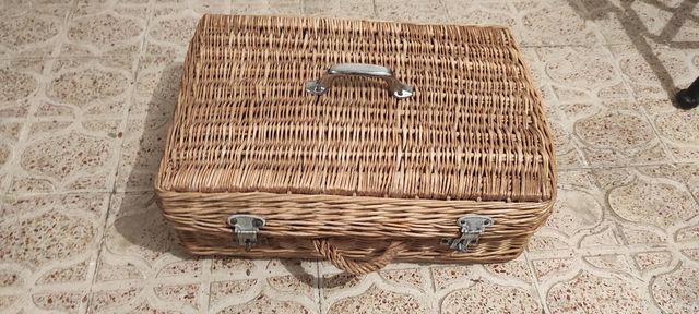 Maleta mimbre