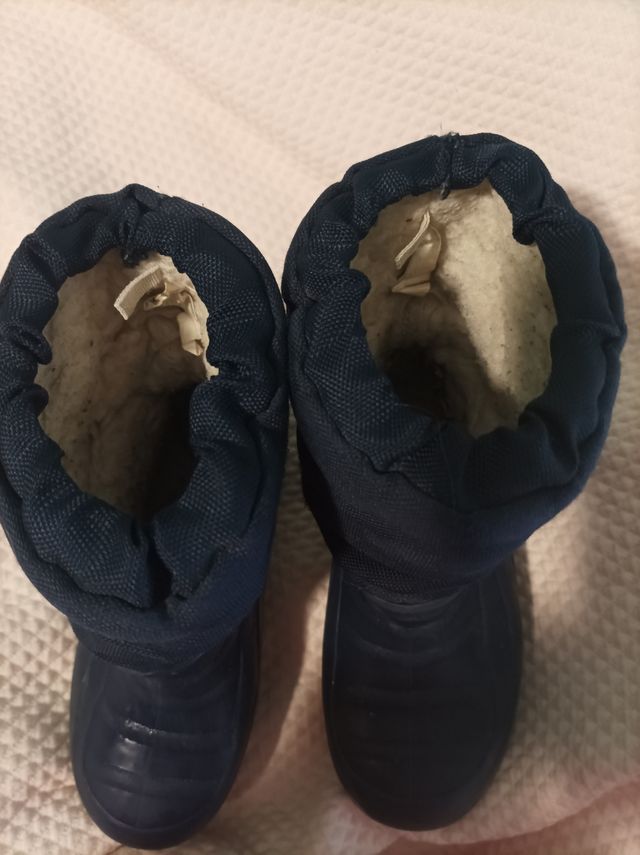 botas azules agua con luces