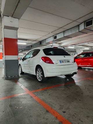 Peugeot 207 2009