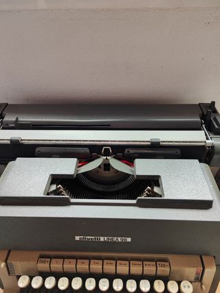 Maquina Olivetti linea 98