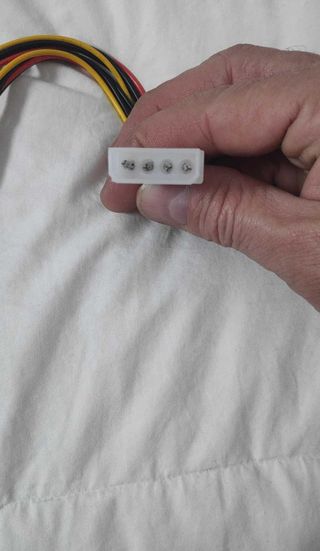 IDE 4 pines a dual SATA