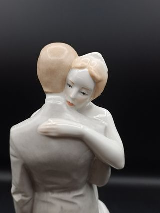 Figura Novios porcelana Algora