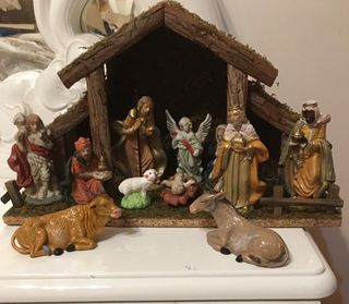 Presepio com Cabana e 11 Figuras