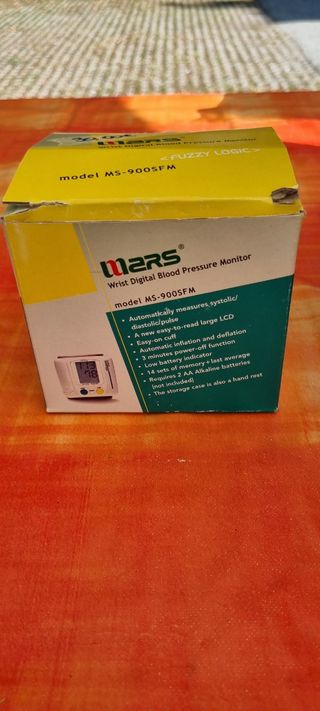 Misuratore pressione da polso Wars
