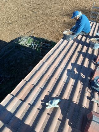 REPARACIÓN DE TEJADOS  TERRAZAS Y INSTALACIÓN DE N