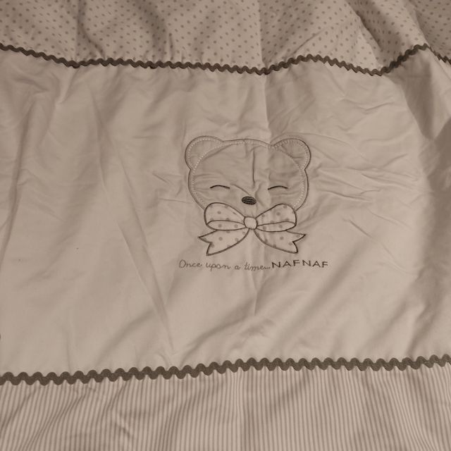 Conjunto cuna naf naf y organizador de cuna