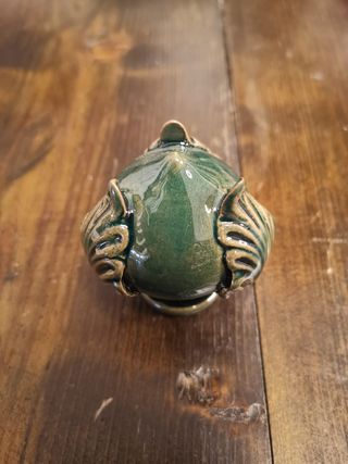 Pumo portafortuna h. 6 ceramica artigianale verde