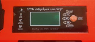 Cargador de baterías de 12V y 24V