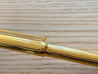 Bolígrafo S.T. Dupont Paris Oro