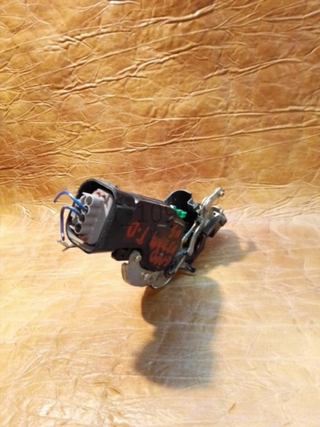 Cerradura puerta trasera derecha Suzuki Gr f_10949