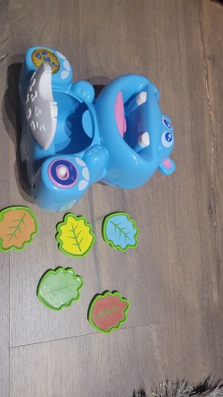Tambor musical  e hipopótamo ingles y español