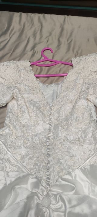 Vestido de novia en seda salvaje
