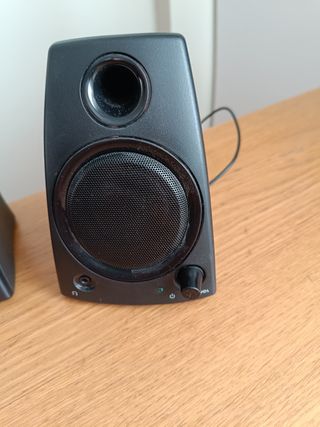 Altavoces de ordenador