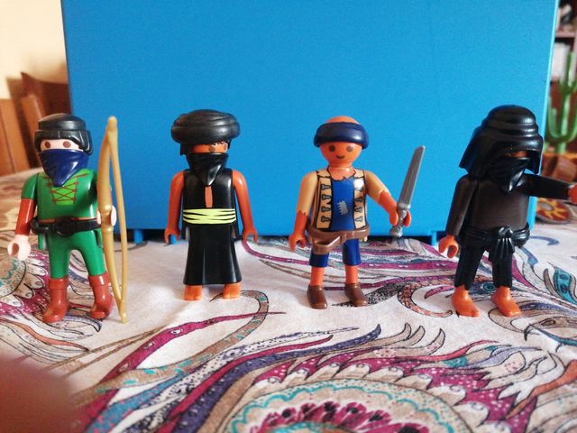 Playmobil desierto.
