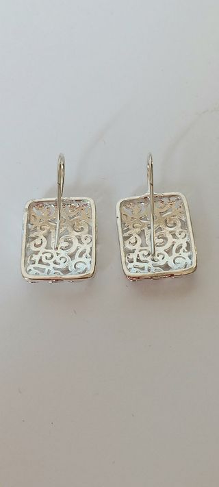 Pendientes abstractos