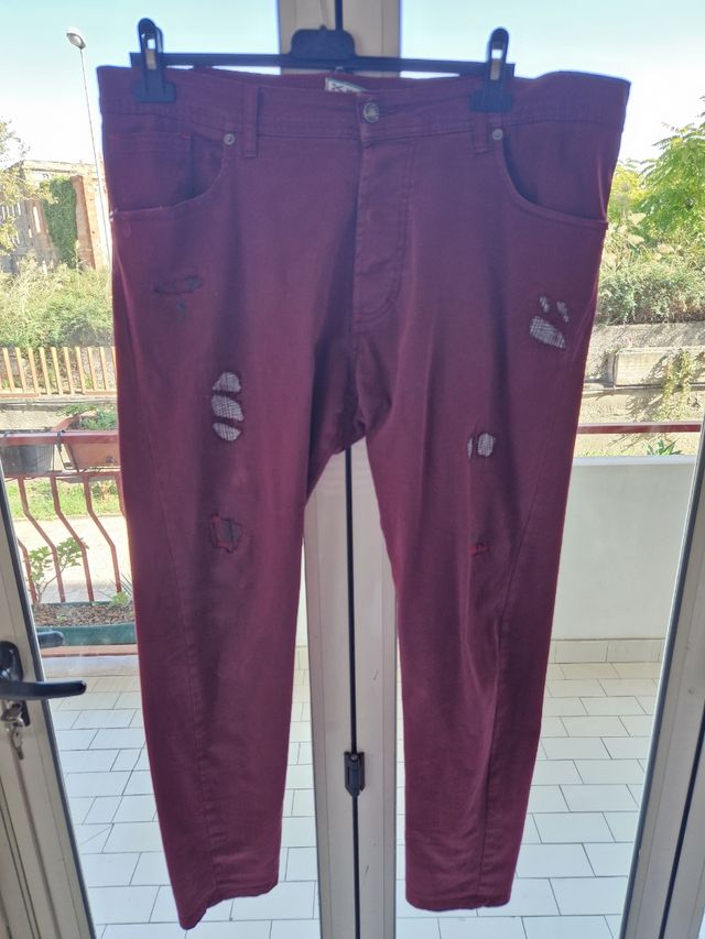 Pantalone con toppe eleganti