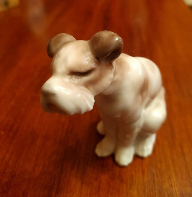 Statuina cane porcellana Lladró