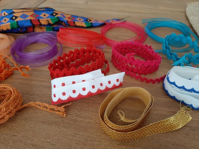 Cintas organza y piquillo