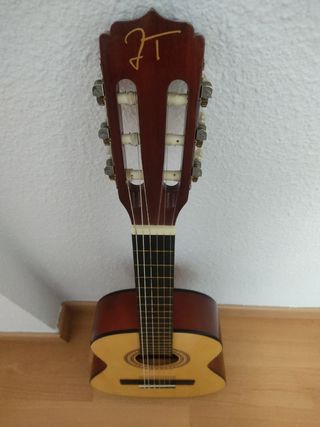 Guitarra niño
