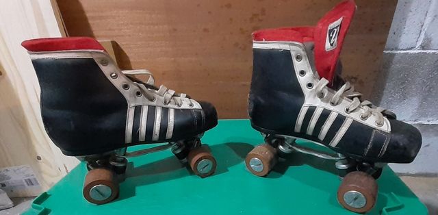  Rollerskates