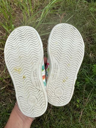 Zapatillas niños dinosaurios talla 25