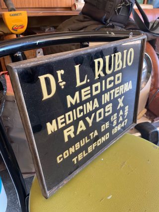 cartel muy antiguo DR. L.RUBIO