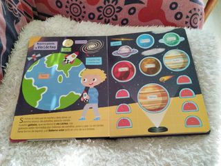 El universo. Libro con piezas