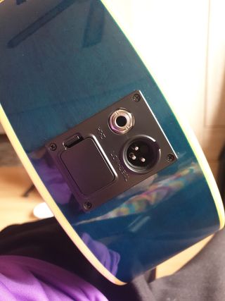 Guitarra electroacústica