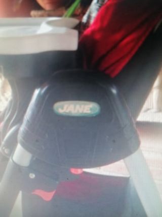 TRONA JANE (altura regulable).