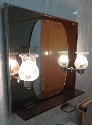 ESPEJO DE BAÑO VINTAGE CON 2 APLIQUES
